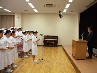 戴帽式が行われました 学園topics 学校法人大麻学園 四国医療専門学校 戴帽式が行われました 学園topics 学校法人大麻学園 四国医療専門学校
